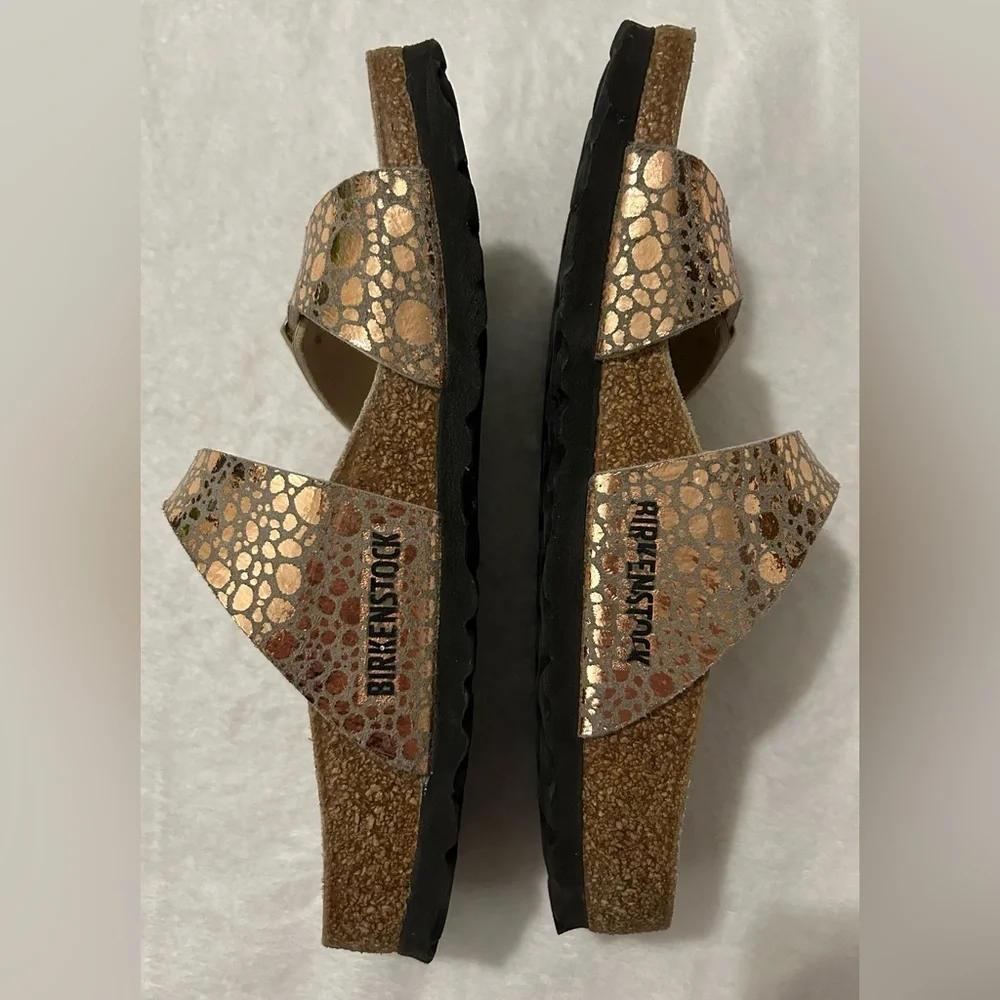 Birkenstock Arizona Sz 5(36) RoseGold Metallic Stone Two-Strap Buckle Sandals - Picture 3 of 8